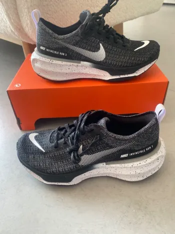 Used Nike Invincible Run FK3 bike — image 2 of 8