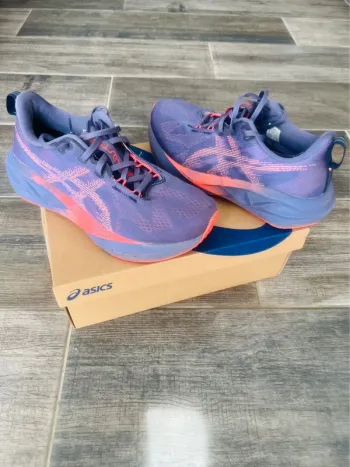 Gebrauchtes Asics Novablast 5 bike