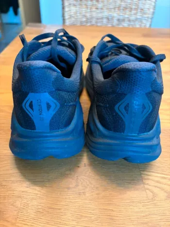Used Hoka Clifton 9 bike — image 4 of 9