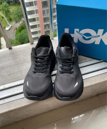 Used Hoka Chaussure taille 42 bike — image 2 of 7