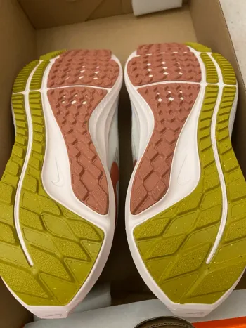 Used Pegasus Nike Air Zoom 39 bike — image 6 of 7