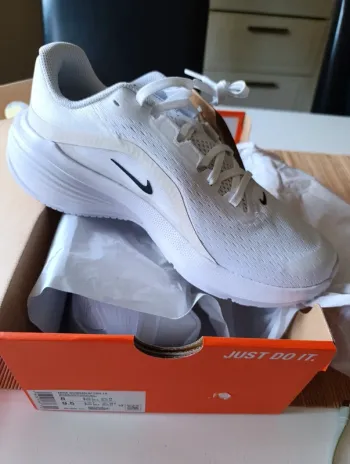 Used Nike Downshifter 14 bike — image 2 of 7