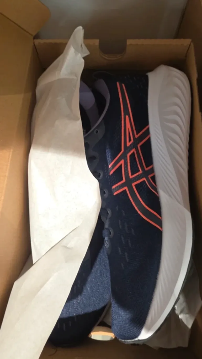 Used Asics Gel Excite 10 bike — image 3 of 5