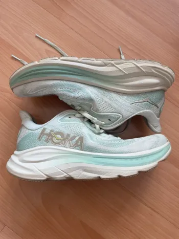 Tweedehands Hoka Clifton 10 bike