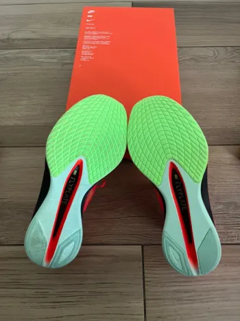 Použité Orange ZoomX Vaporfly Next%4 bike — obrázek 8 z 9