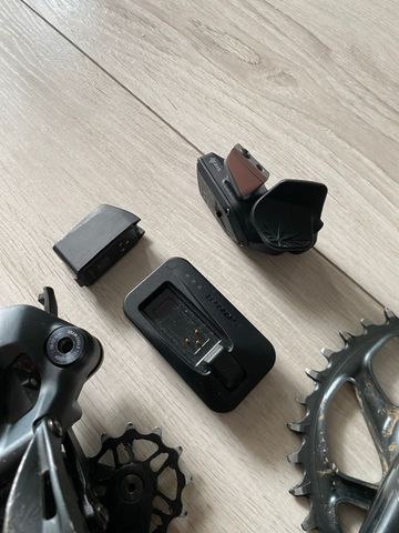 Gebrauchtes Sram FULL XX1 RAINBOW AXS GROUPSET 2025 bike — Bild 7 von 7