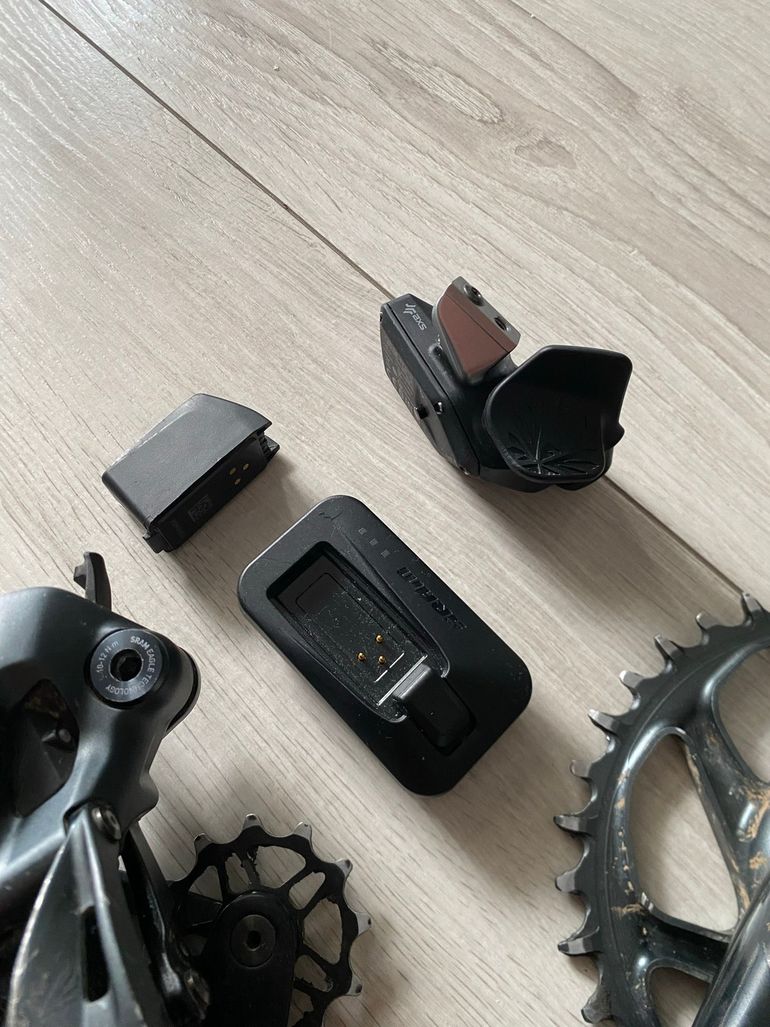Sram FULL XX1 RAINBOW AXS GROUPSET 2025 bike usato — immagine 7 di 7