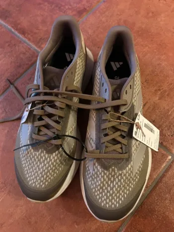 Gebrauchtes Adidas Sport Lauf Schuhe bike