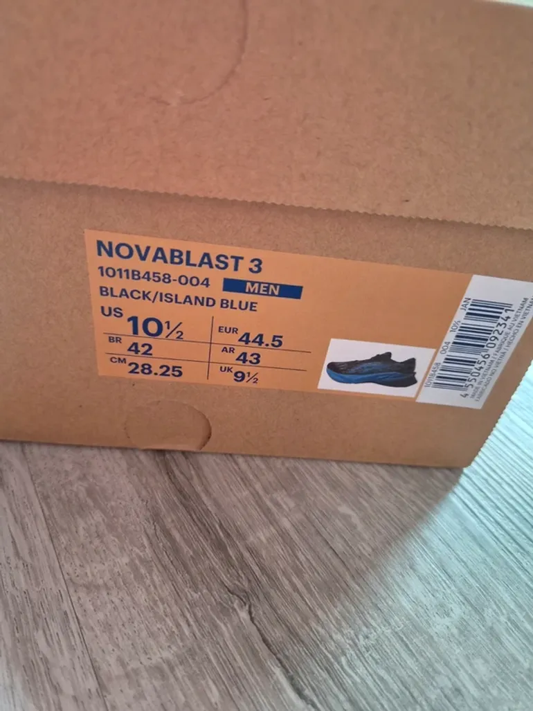 Used Asics Novablast 3 bike — image 2 of 4