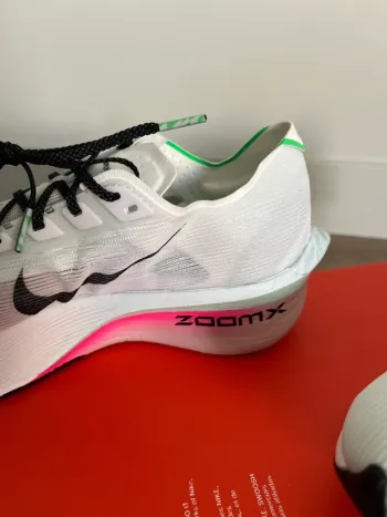 Hyper Vaporfly next%4 bike d'occasion — image 6 sur 8