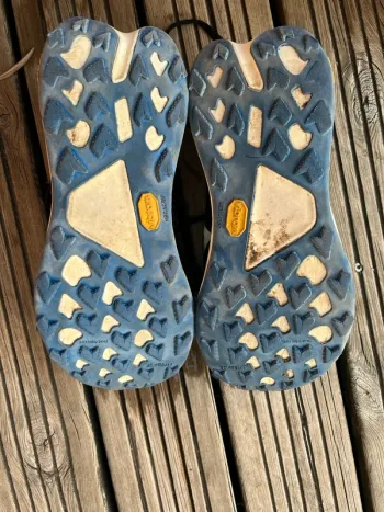 Used Hoka Tecton X3 bike — image 4 of 5