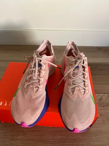 Použité Nike Vaporfly Next%4 bike — obrázek 5 z 8
