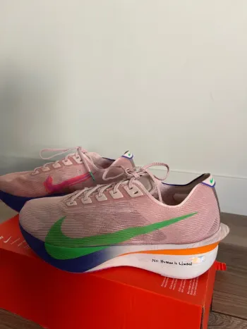 Použité Nike Vaporfly Next%4 bike — obrázek 2 z 8