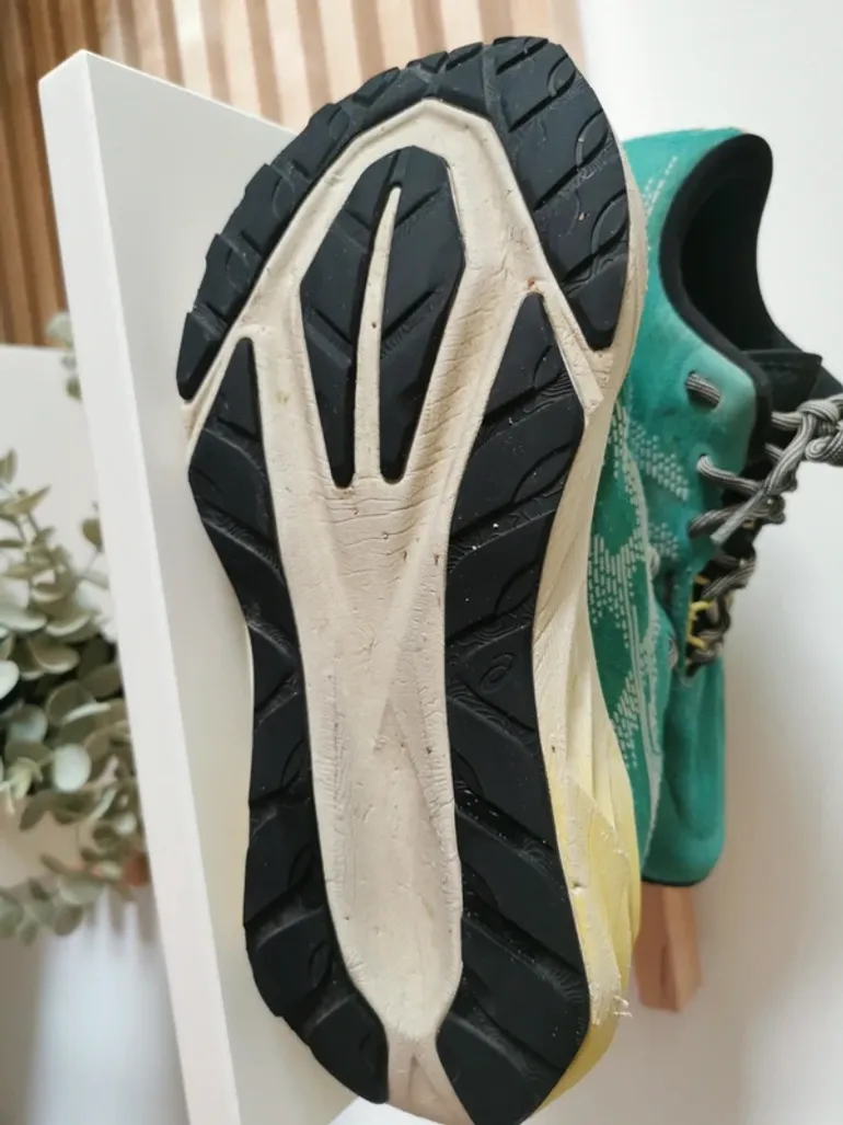 Used Hyper Novablast 5 TR bike — image 10 of 14