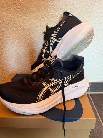 Asics Gel-Nimbus 27 bike usato — immagine 2 di 14