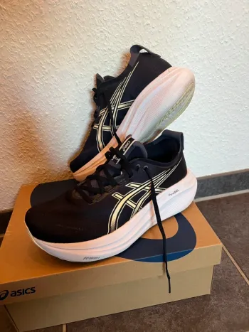 Asics Gel-Nimbus 27 bike usato