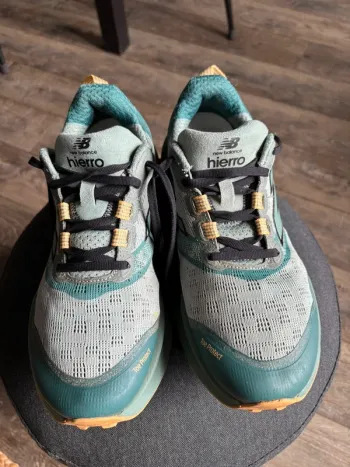 Used New Balance Trail Hierro V9 bike — image 9 of 9