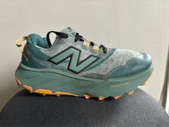 Brugt New Balance Trail Hierro V9 bike