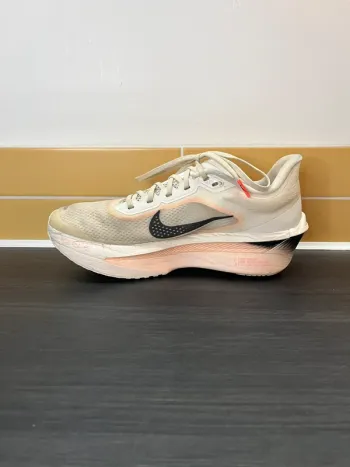 Używany Nike ZOOM Fly 6 bike — zdjęcie 8 z 15