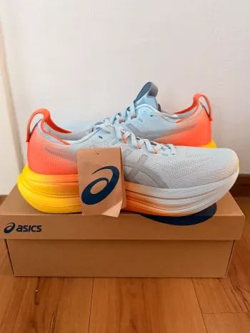 Używany Asics Gel Nimbus 28 bike — zdjęcie 2 z 5