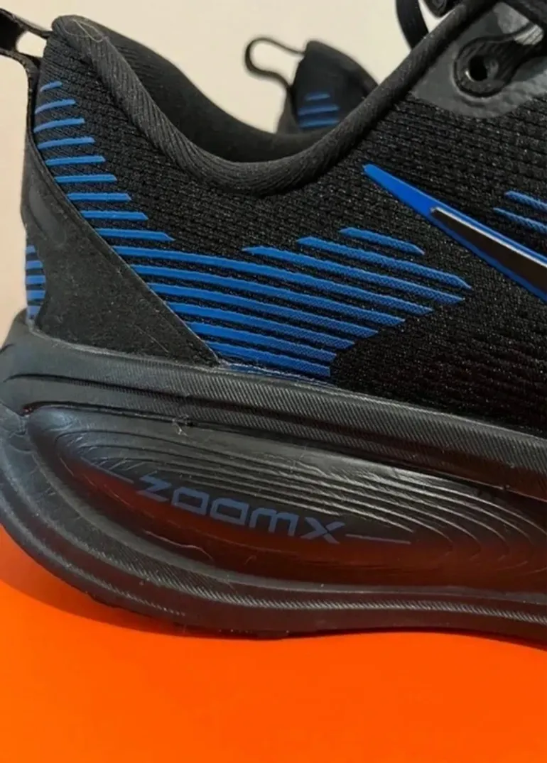 Used Nike Vomero 18 bike — image 5 of 5