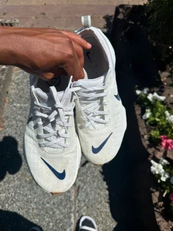 Used Nike Zoom X Invincible Run 3 bike — image 7 of 7