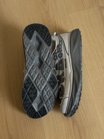 Used Hoka Running shoes bike — image 4 of 5