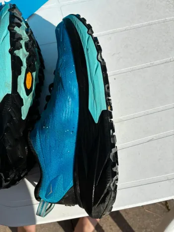 Used Hoka Mafate 5 bike — image 4 of 8