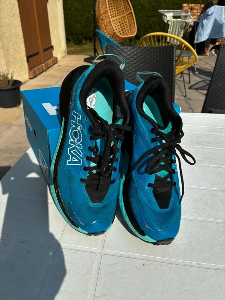 Used Hoka Mafate 5 bike — image 2 of 8