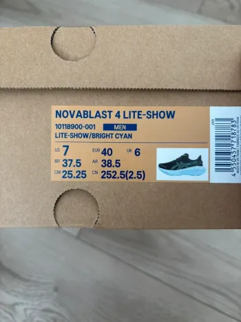 Used Asics Novablast 4 Lite Show bike — image 8 of 8