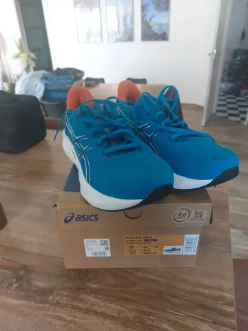Tweedehands Asics Versablast 4 bike — afbeelding 1 van 9