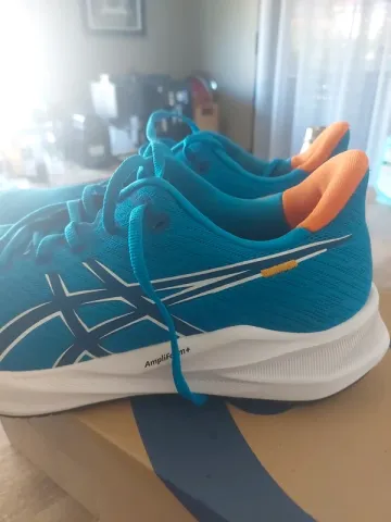 Tweedehands Asics Versablast 4 bike — afbeelding 4 van 9