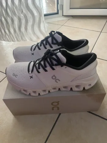 Gebrauchtes On Running Cloud X5 bike