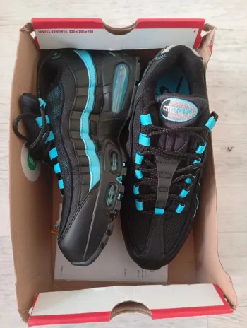 Used Nike Air Max bike — image 3 of 3