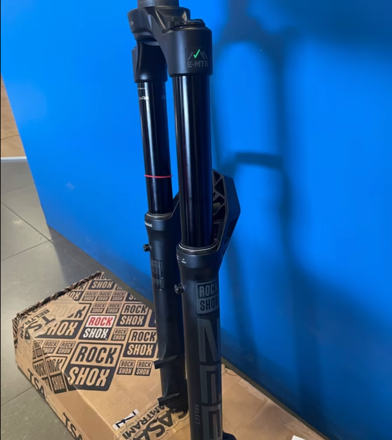 RockShox Rock Shox Zeb 29 170mm 44offset emtb bike fork null