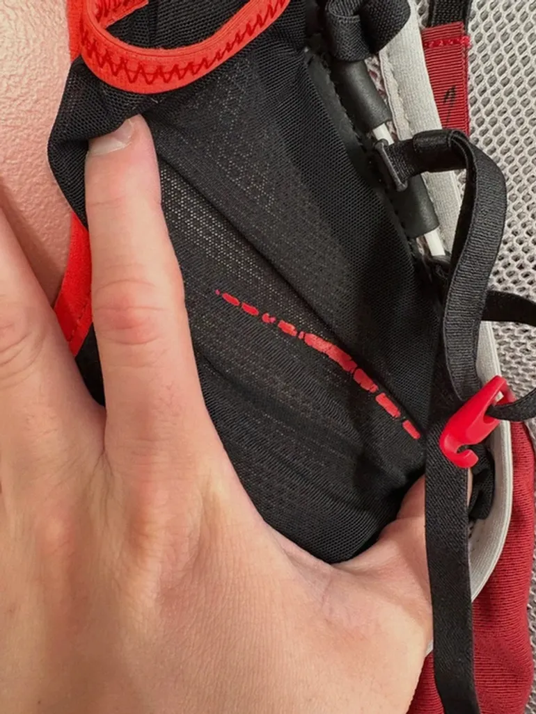 Použité Salomon Gilet d'hydratation bike — obrázek 3 z 11