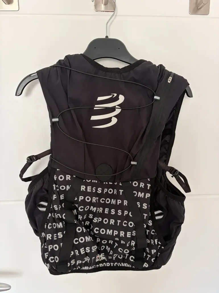 Použité Compressport Ultrun S Pack Evo 15 bike — obrázek 2 z 4