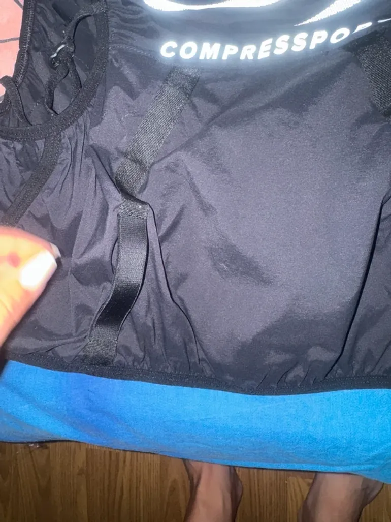 Použité Compressport Hydration Vest bike — obrázek 5 z 7