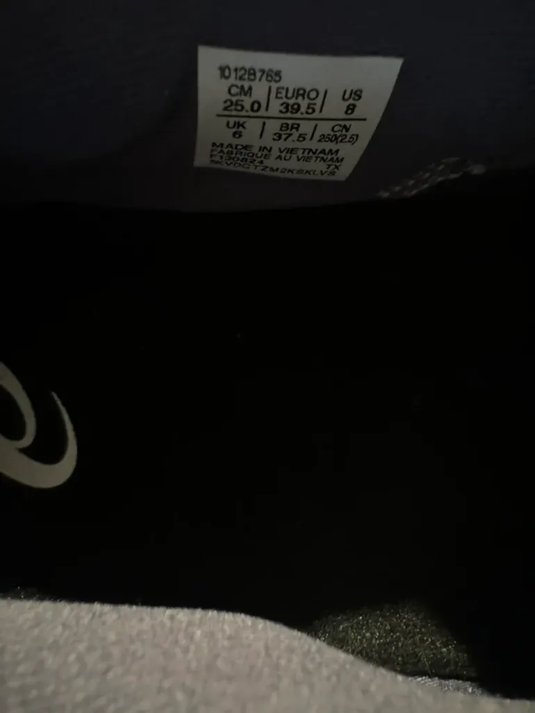 Used Asics Novablast 5 bike — image 5 of 5