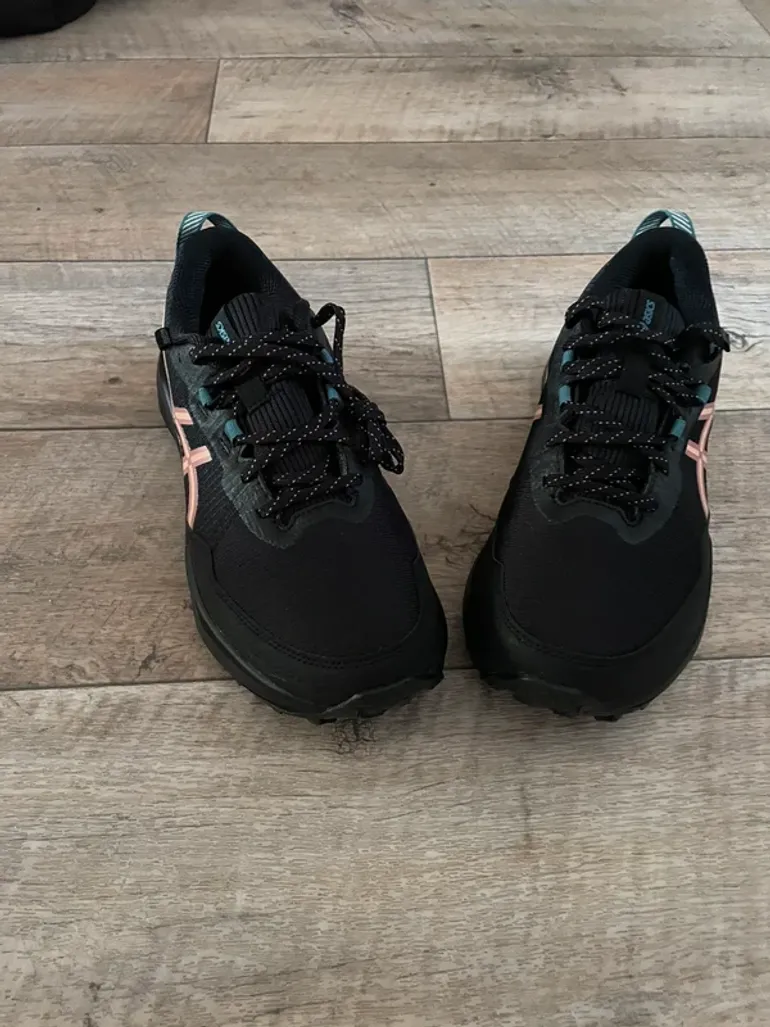 Asics Sportschuhe 40 bike usato — immagine 3 di 6