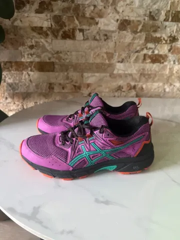 Asics Venture gel Running Shoes usato