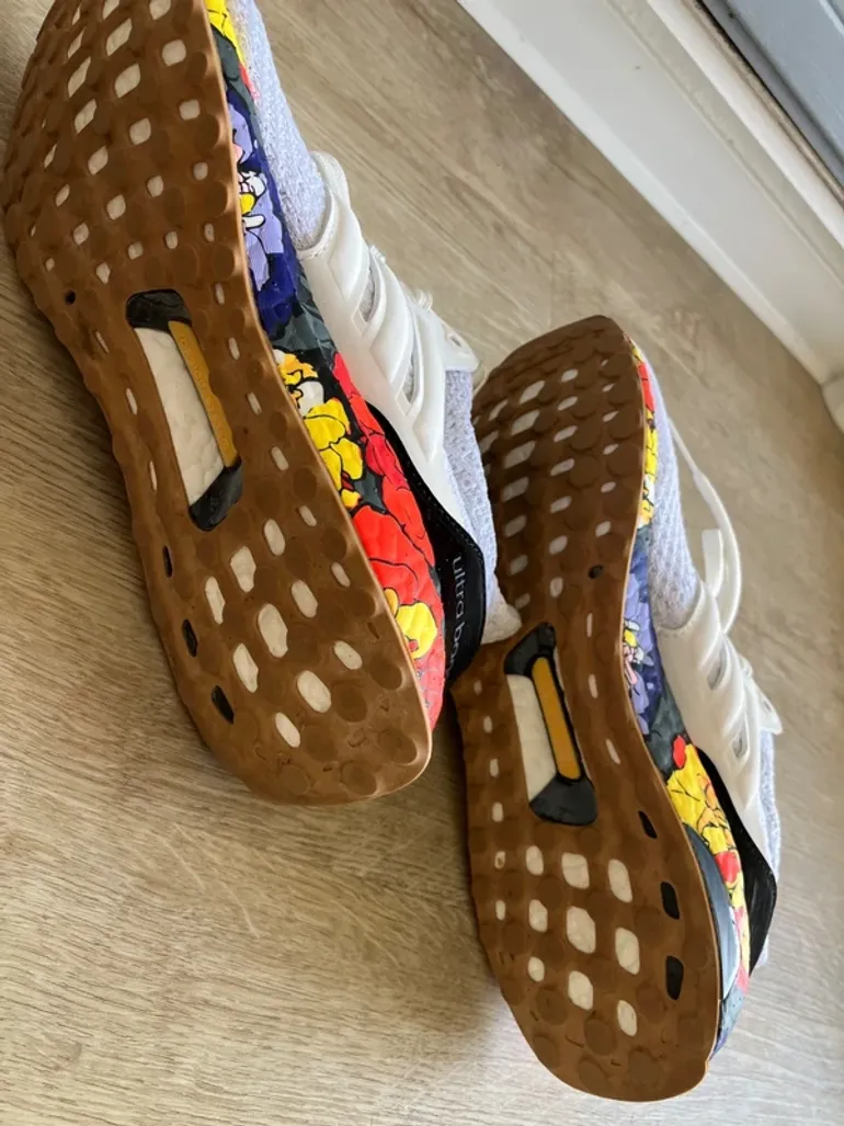 Used Adidas Ultraboost bike — image 3 of 8