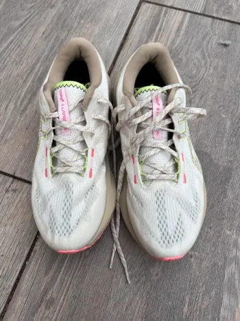 Gebrauchtes Asics Novablast bike