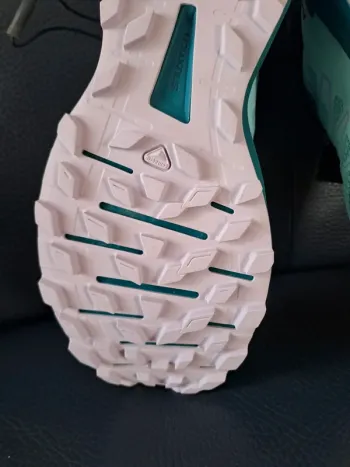Używany Asics Running Shoes Women bike — zdjęcie 6 z 10