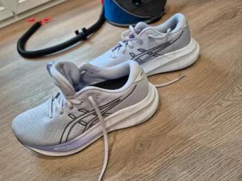Used Asics Gel Excite 11 bike — image 4 of 7