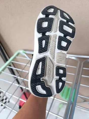 Używany Hoka Bondi 9 bike — zdjęcie 6 z 13