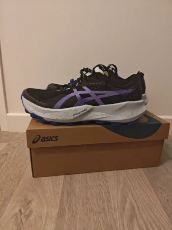Gebrauchtes Asics Trail running shoes size 41.5 bike