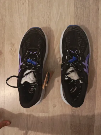 Brugt Asics Trail running shoes size 41.5 bike — billede 3 af 4