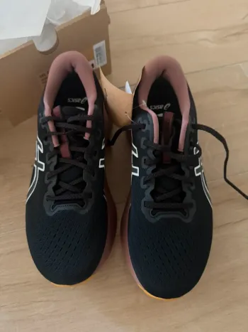 Używany Asics Gel Excite 11 TR bike