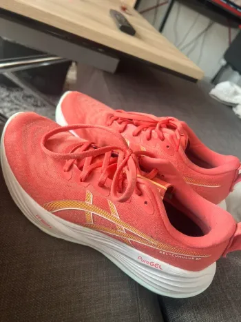 Used Asics Gel Cumulus 27 bike